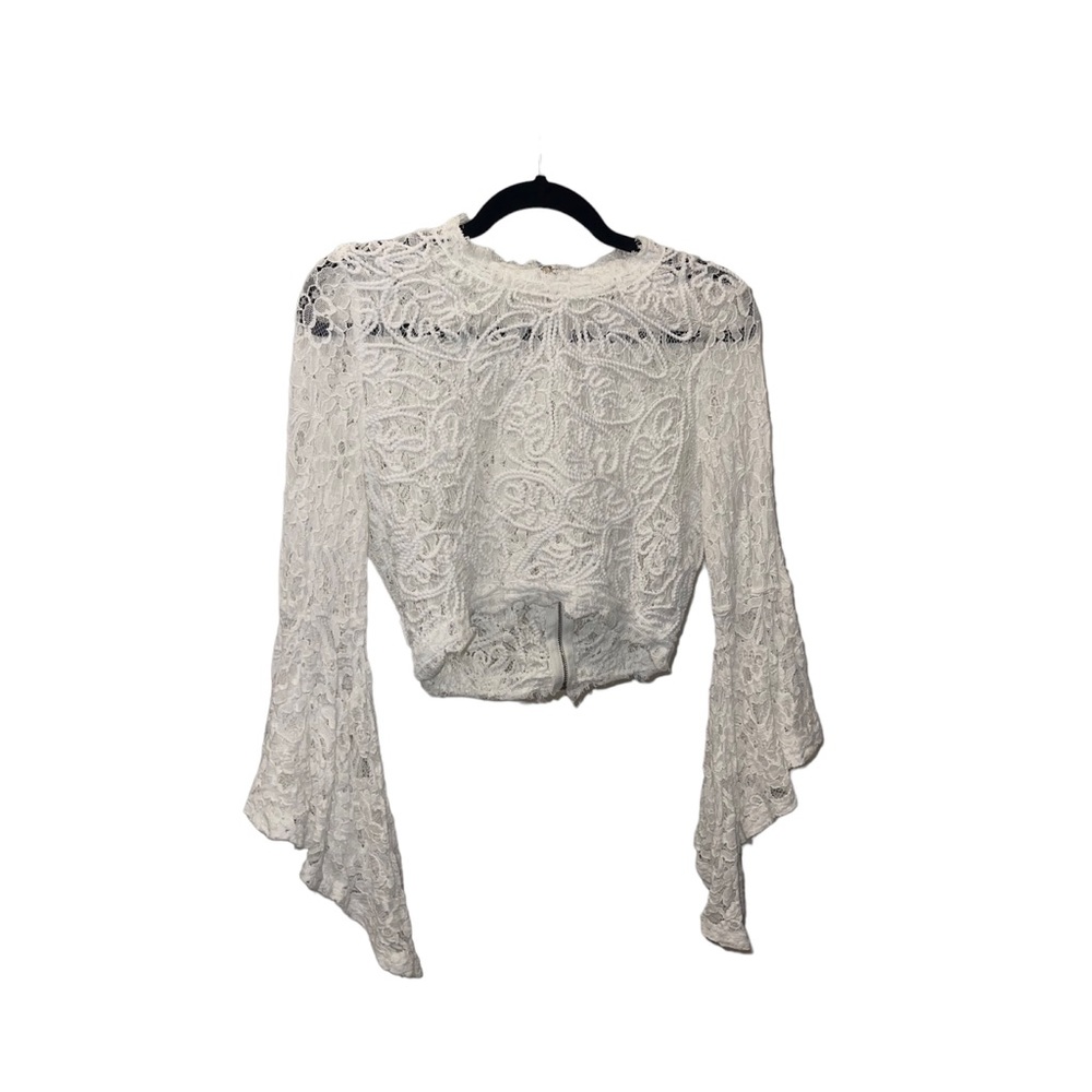 Lace Cropped Top.
